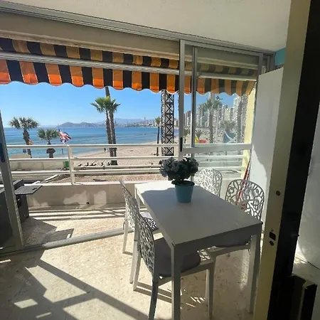 Tina Playa De Levante Apartamento Benidorm
